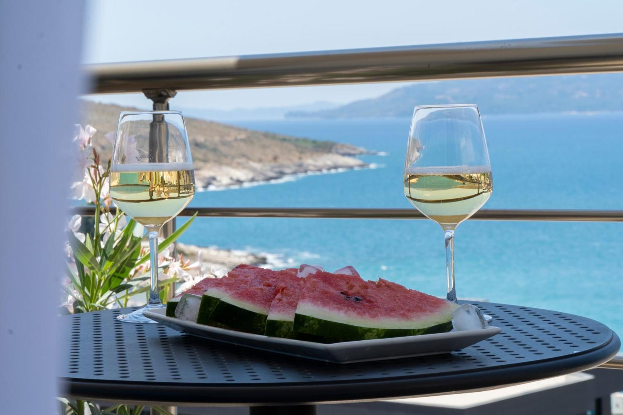 Mateo Apartments Sarandë エクステリア 写真