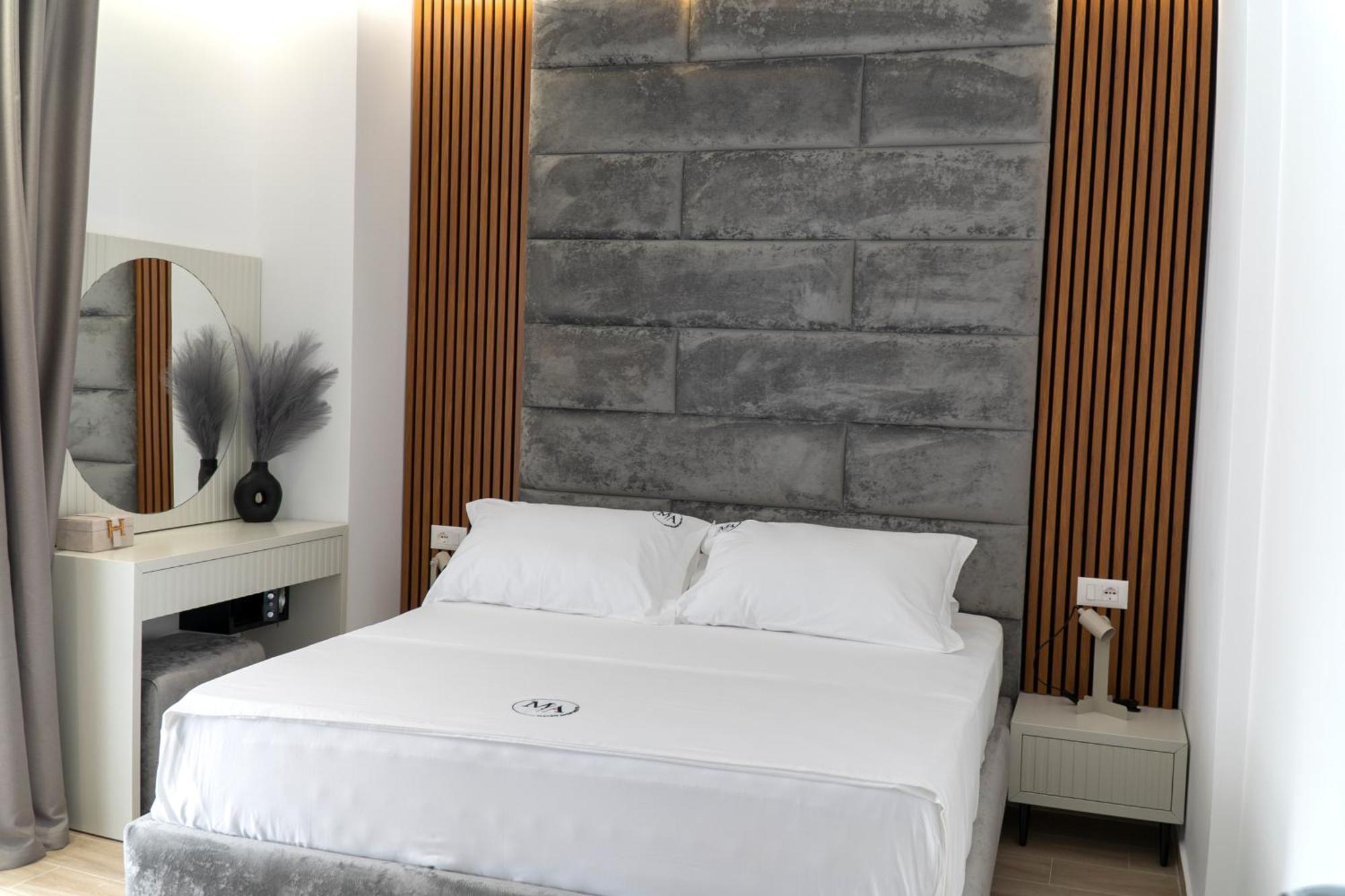 Mateo Apartments Sarandë エクステリア 写真