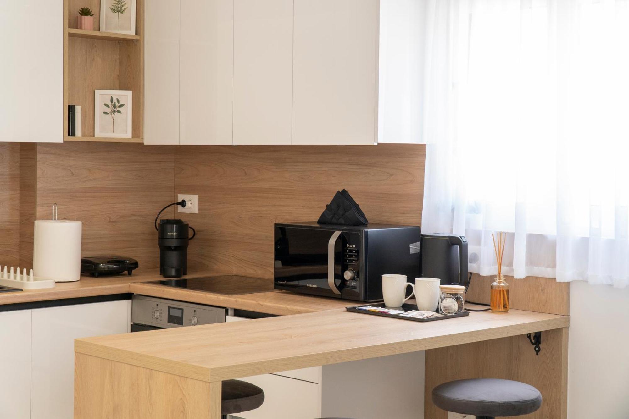 Mateo Apartments Sarandë エクステリア 写真