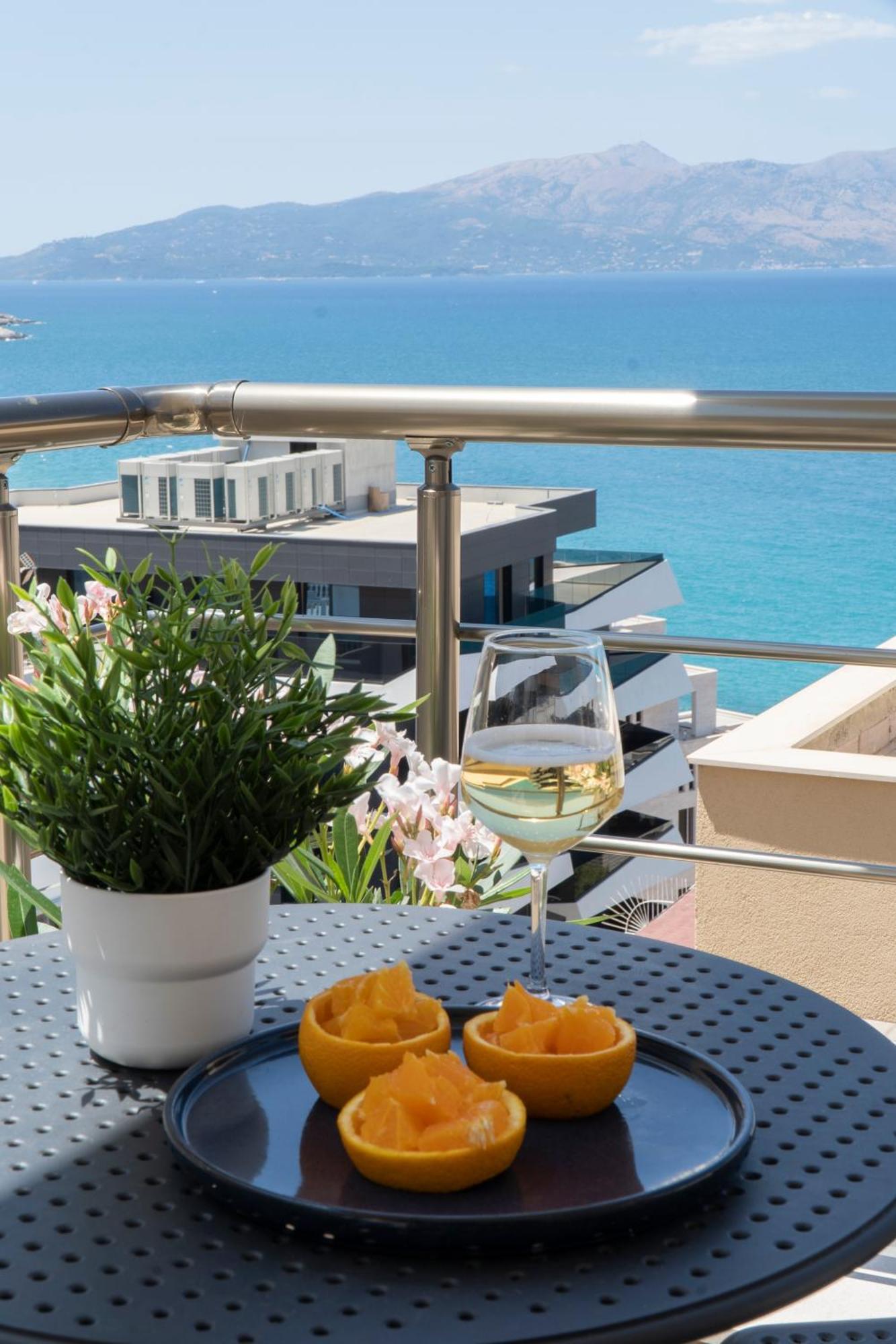 Mateo Apartments Sarandë エクステリア 写真