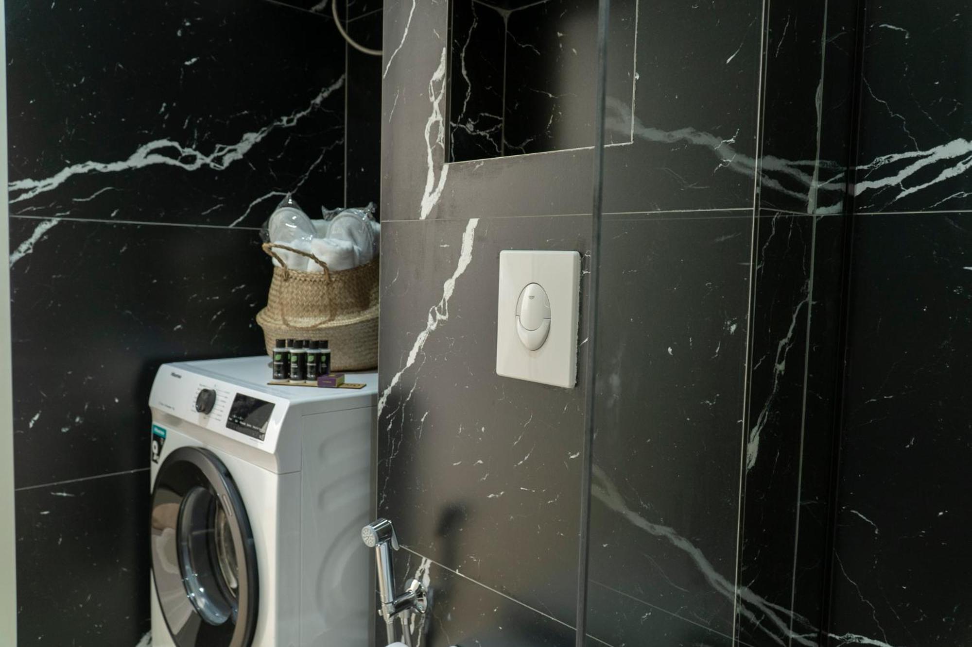 Mateo Apartments Sarandë エクステリア 写真