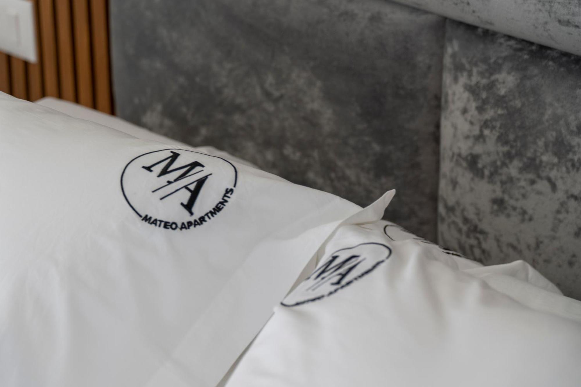 Mateo Apartments Sarandë エクステリア 写真
