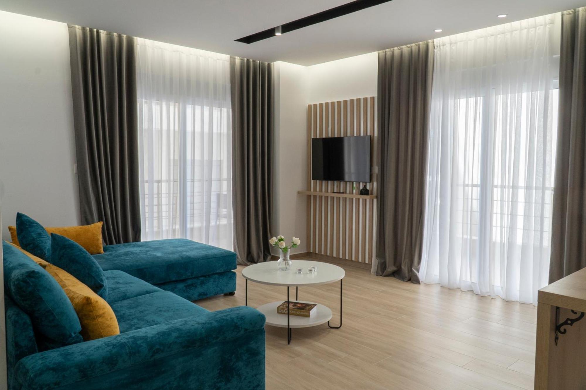 Mateo Apartments Sarandë エクステリア 写真