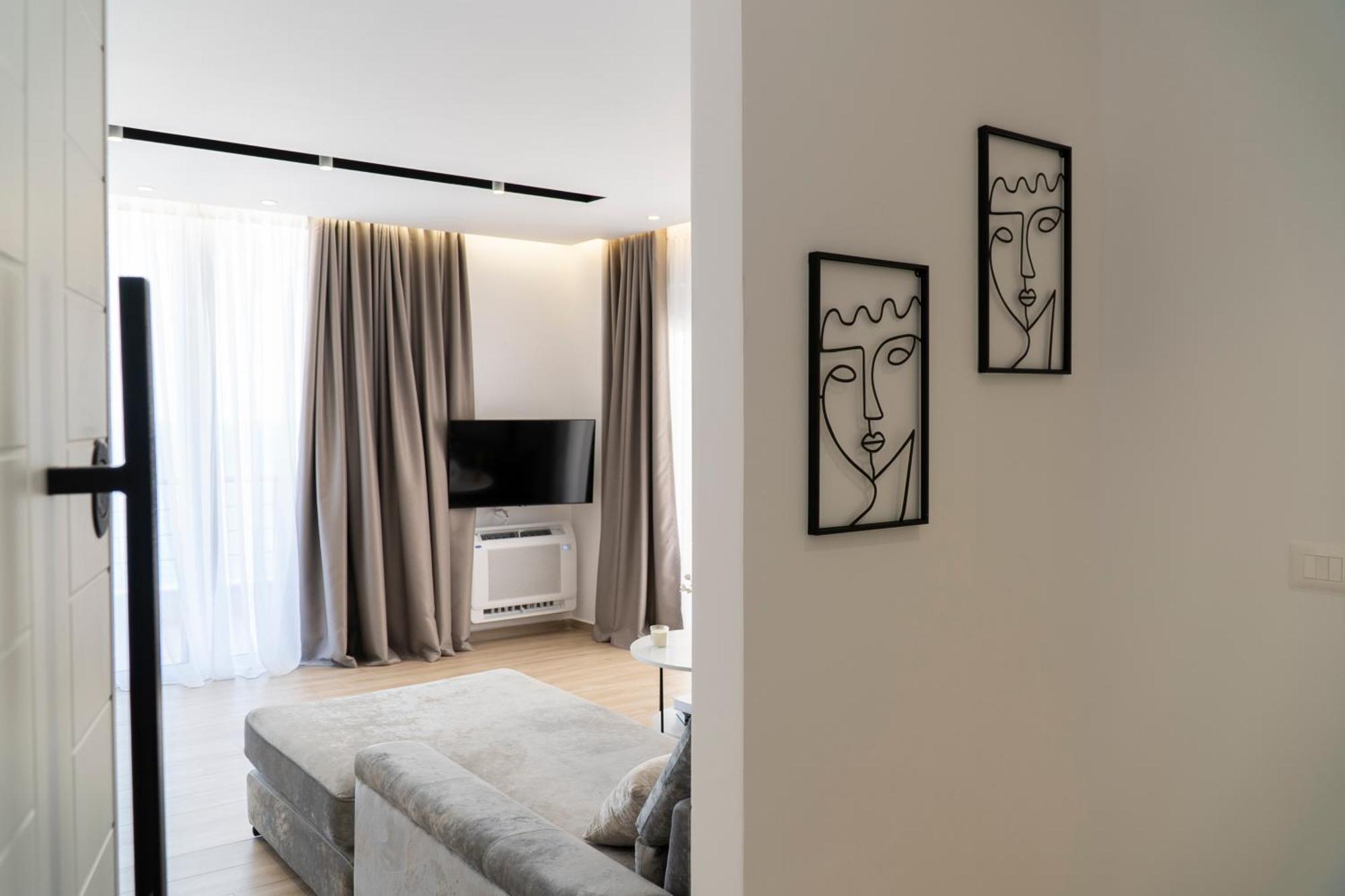 Mateo Apartments Sarandë エクステリア 写真